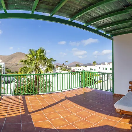 Timanfaya Bed & Breakfast