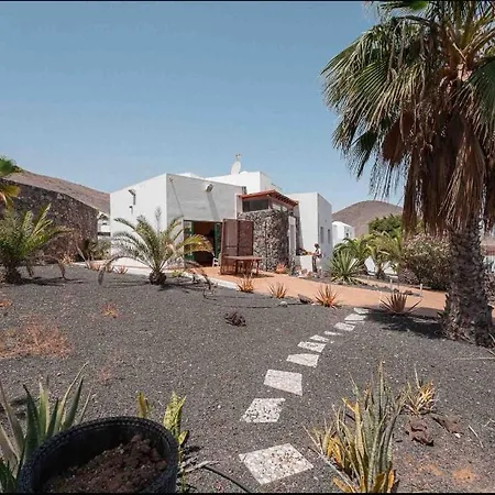 Bed & Breakfast Timanfaya