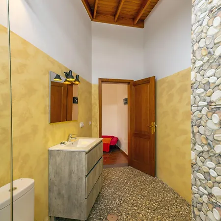 Couette-café Timanfaya 4*