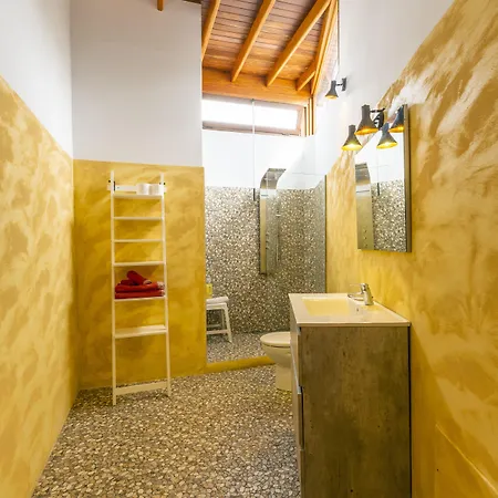 Timanfaya Bed and Breakfast 4*